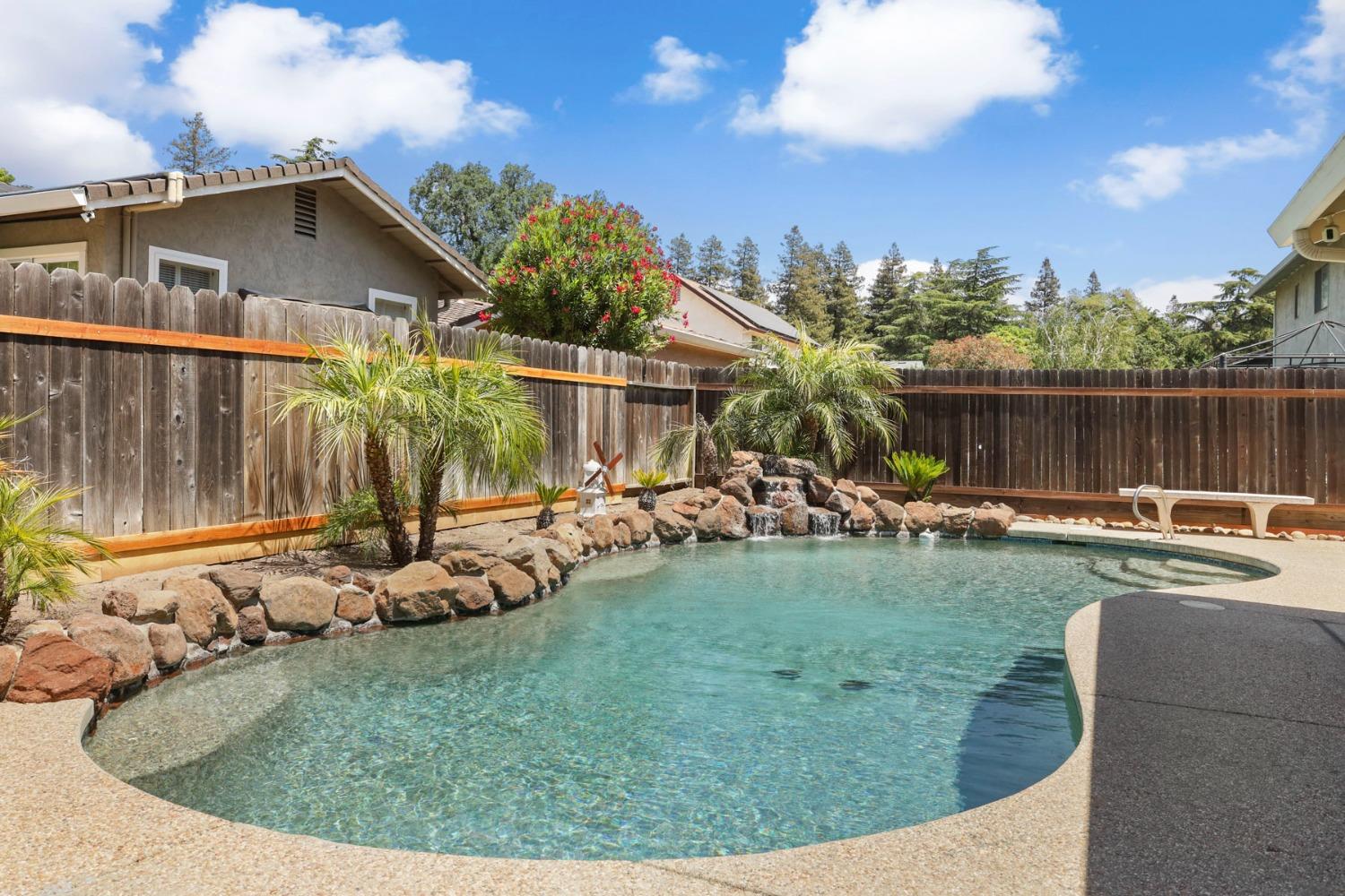 Detail Gallery Image 40 of 62 For 2909 Estate Dr, Stockton,  CA 95209 - 4 Beds | 2 Baths