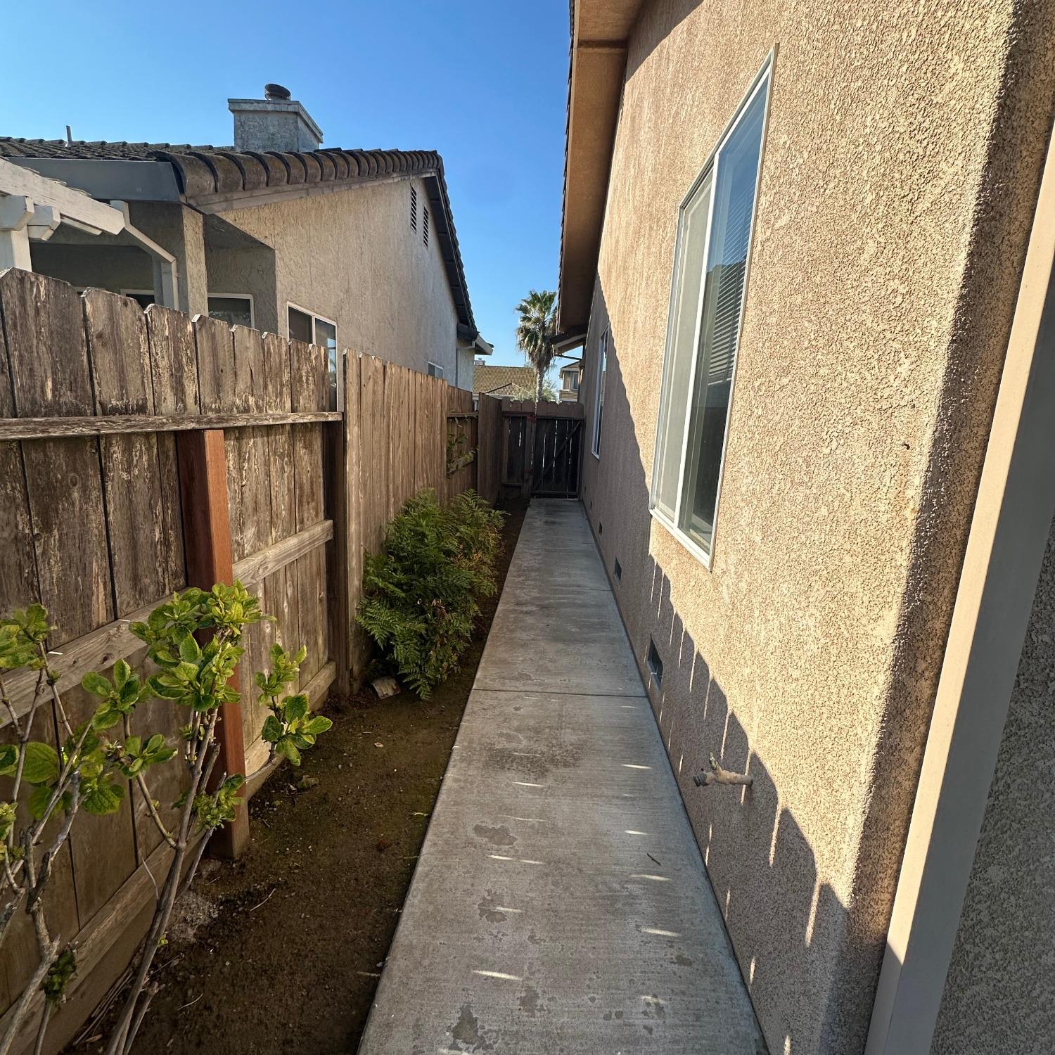 Detail Gallery Image 23 of 23 For 2316 Thaddeous Ct, Escalon,  CA 95320 - 3 Beds | 2/1 Baths