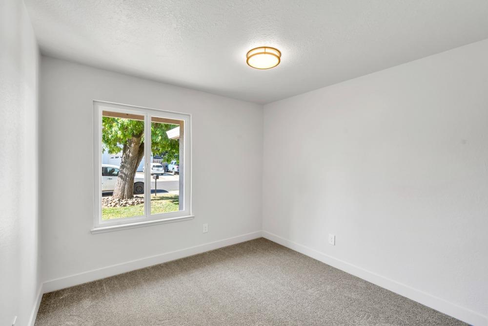 Detail Gallery Image 26 of 33 For 9049 Meadowsweet Way, Elk Grove,  CA 95624 - 4 Beds | 2 Baths