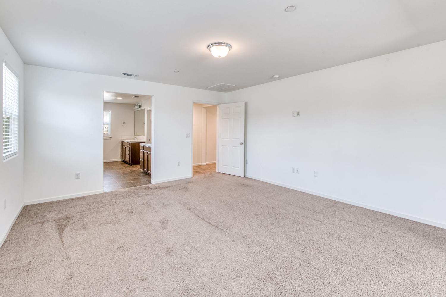 Detail Gallery Image 34 of 47 For 2785 N Schneider Ave, Fresno,  CA 93737 - 4 Beds | 3 Baths