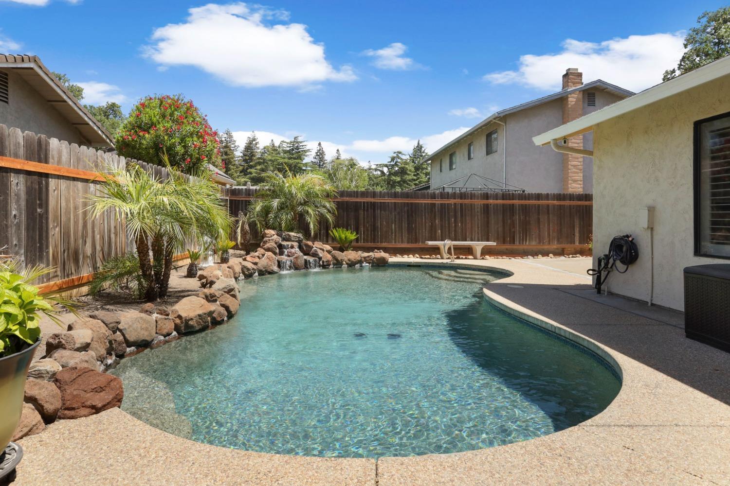 Detail Gallery Image 41 of 62 For 2909 Estate Dr, Stockton,  CA 95209 - 4 Beds | 2 Baths