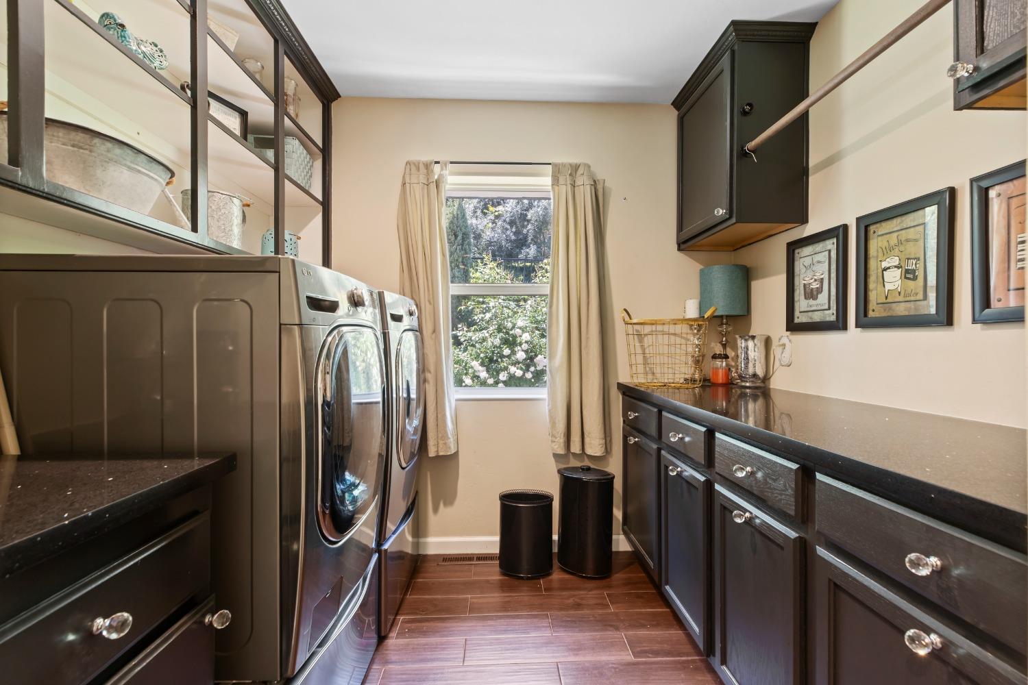 Detail Gallery Image 26 of 65 For 100 W Church Ln, Sonora,  CA 95370 - 4 Beds | 4 Baths