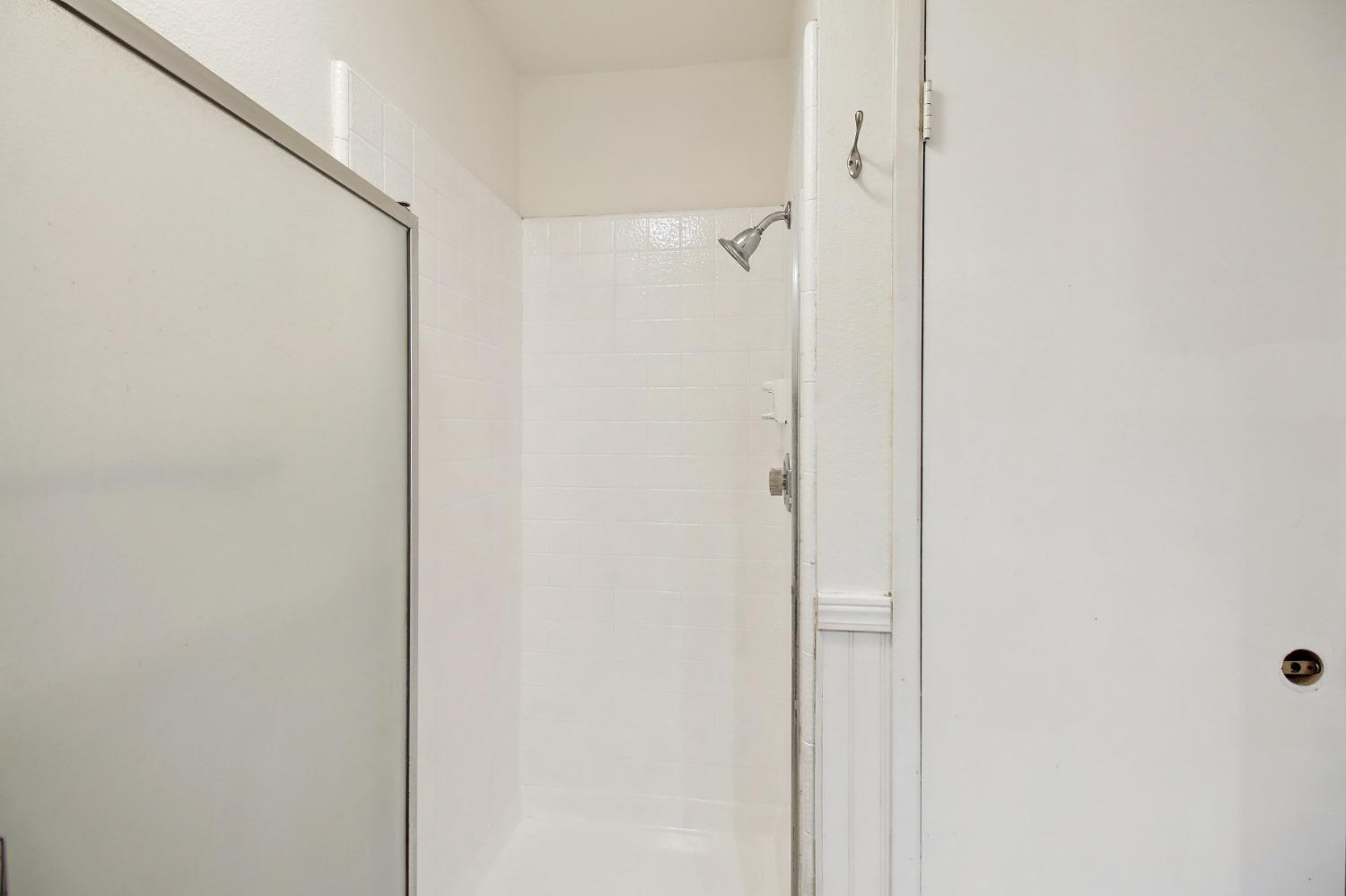 Photo #19: 225057692 Listing: Photo #19