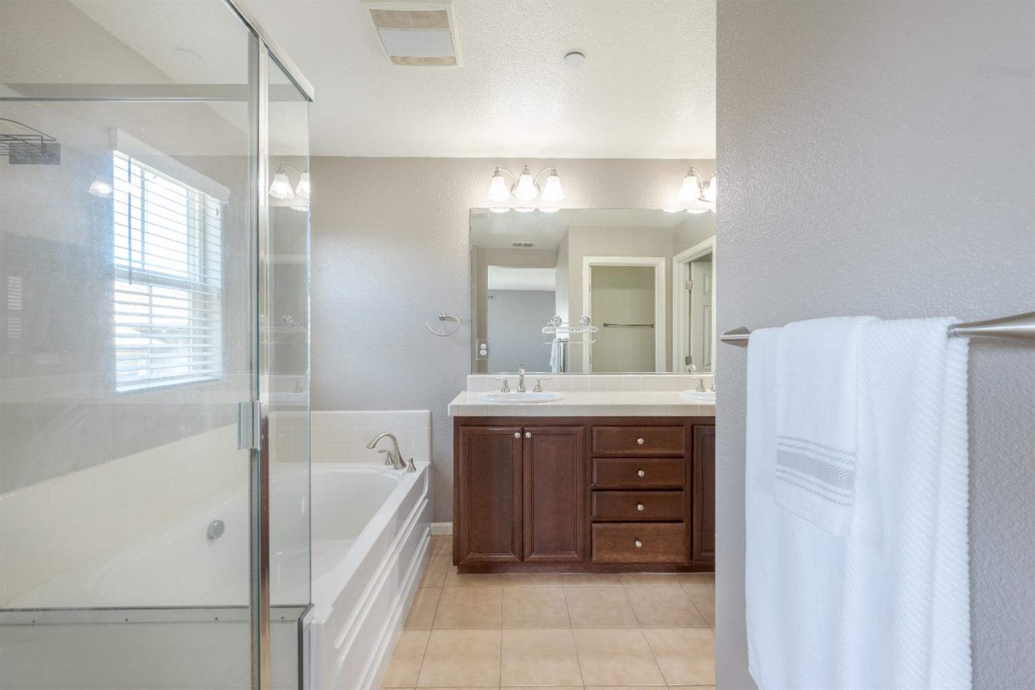 Photo #40: 225058374 Listing: Photo #40