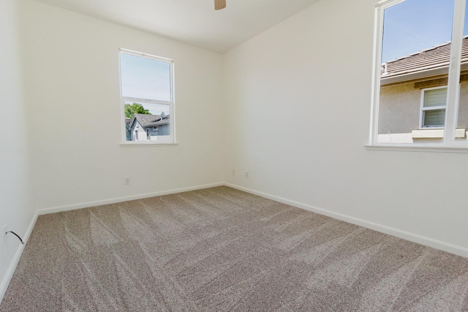 Detail Gallery Image 22 of 25 For 10931 Dutch Tulip Dr, Stockton,  CA 95209 - 4 Beds | 2/1 Baths