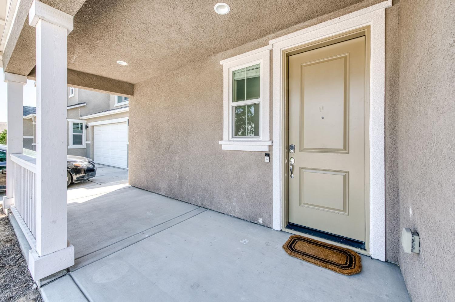 Detail Gallery Image 4 of 47 For 2785 N Schneider Ave, Fresno,  CA 93737 - 4 Beds | 3 Baths