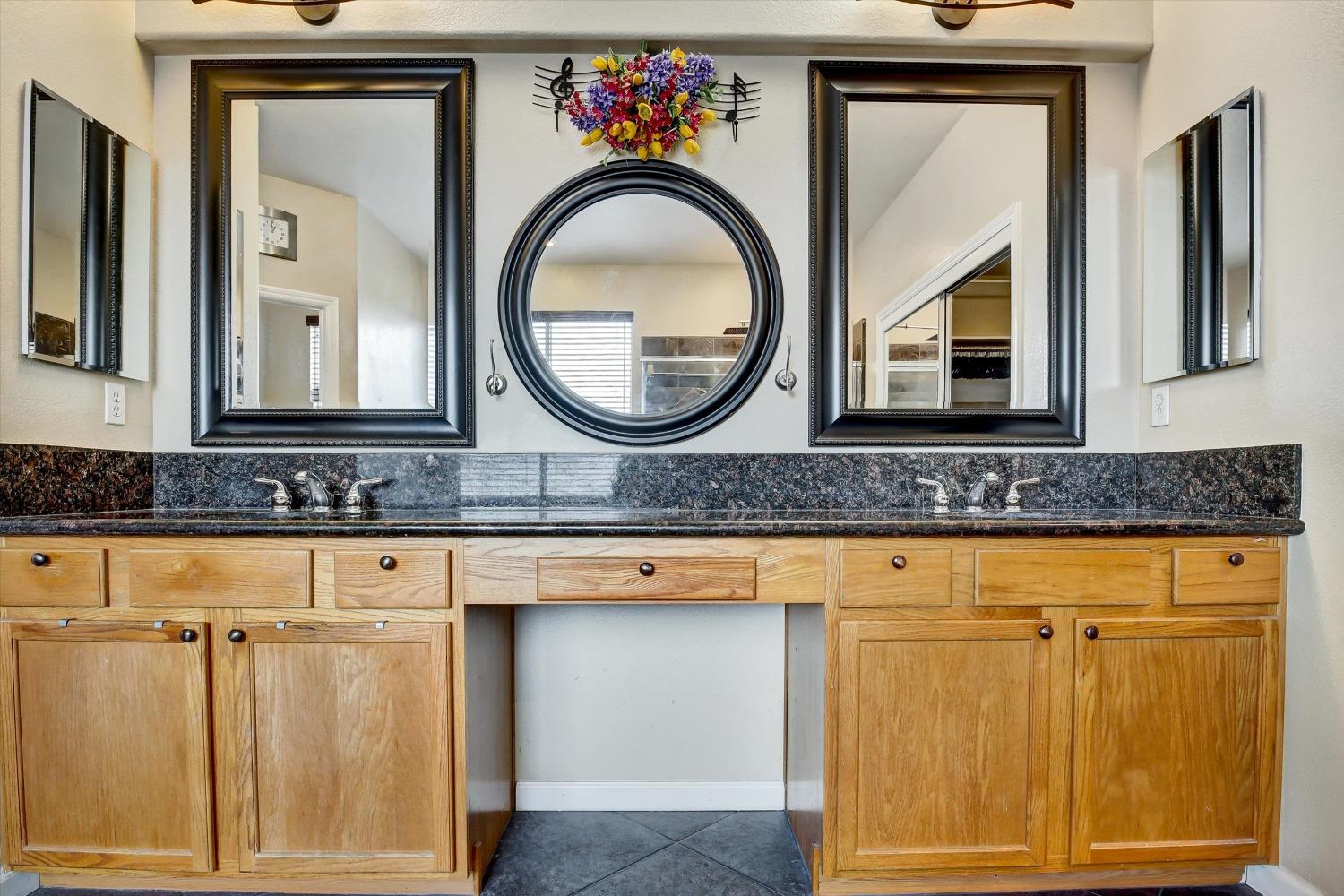 Detail Gallery Image 47 of 65 For 9500 Chicory Field Way, Elk Grove,  CA 95624 - 5 Beds | 4 Baths