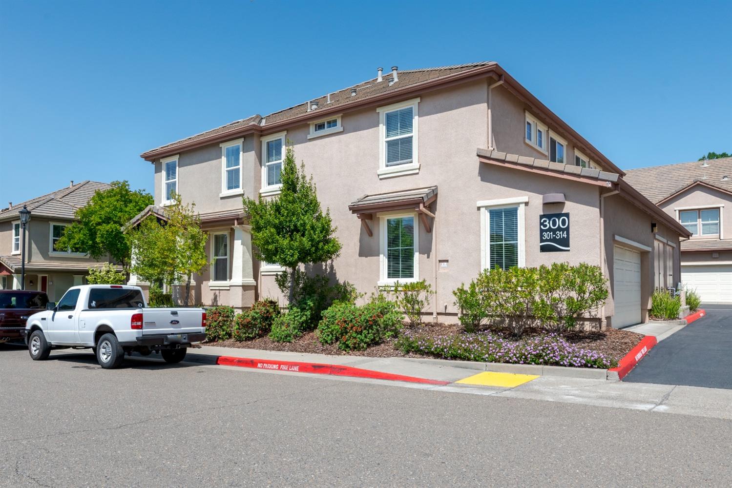 Photo #4: 225058374 Listing: Photo #4