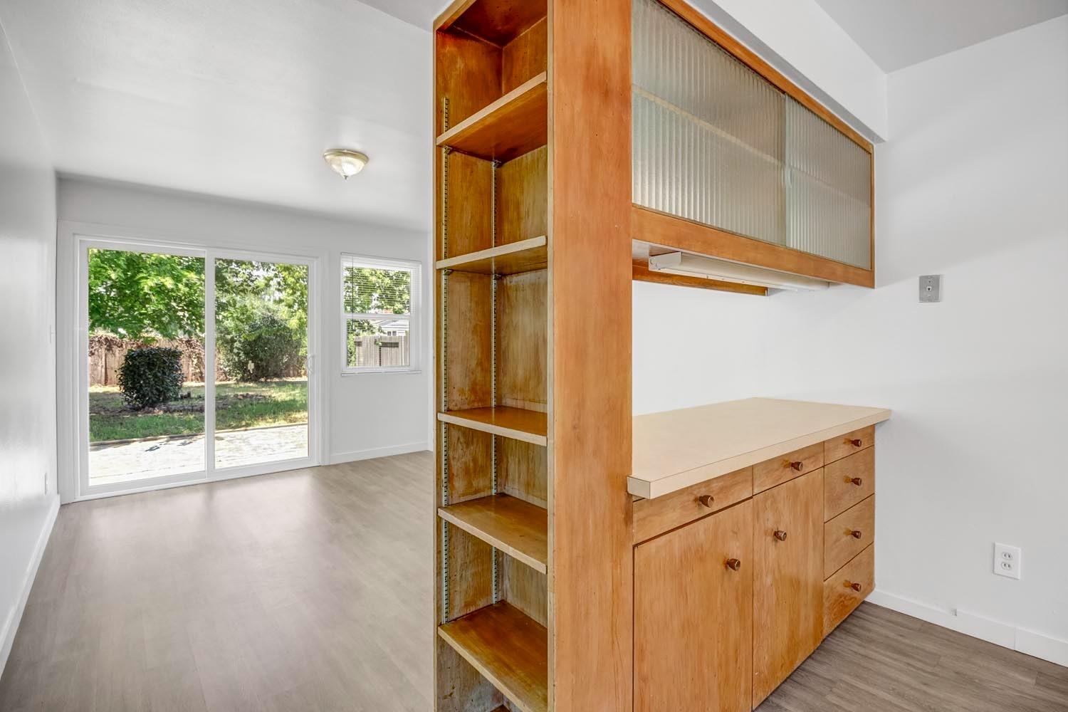 Detail Gallery Image 16 of 44 For 5720 Ortega St, Sacramento,  CA 95824 - 3 Beds | 2 Baths
