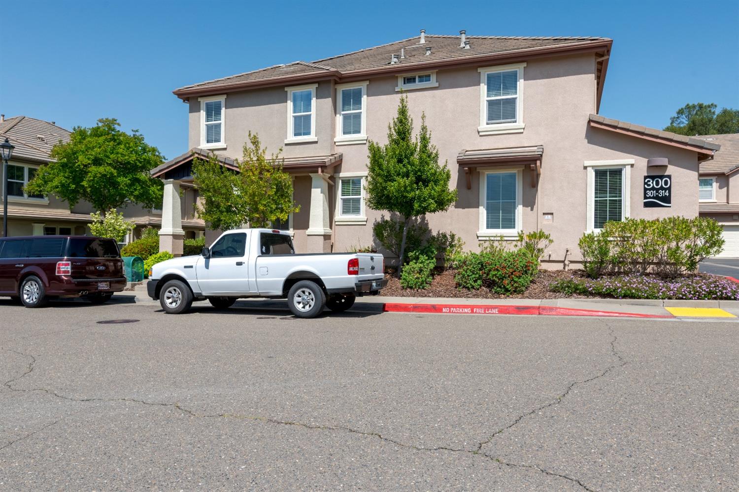 Photo #3: 225058374 Listing 