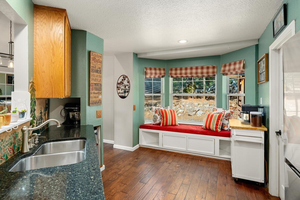 Detail Gallery Image 24 of 64 For 5844 Cold Springs Dr, Foresthill,  CA 95631 - 3 Beds | 3 Baths