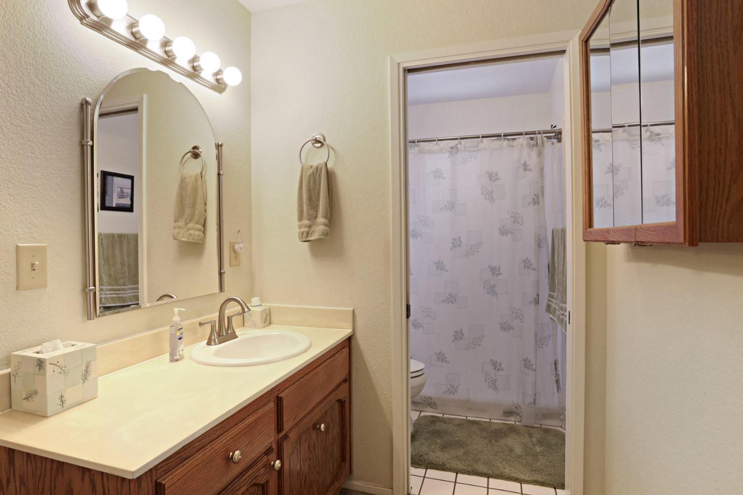 Detail Gallery Image 33 of 62 For 2909 Estate Dr, Stockton,  CA 95209 - 4 Beds | 2 Baths