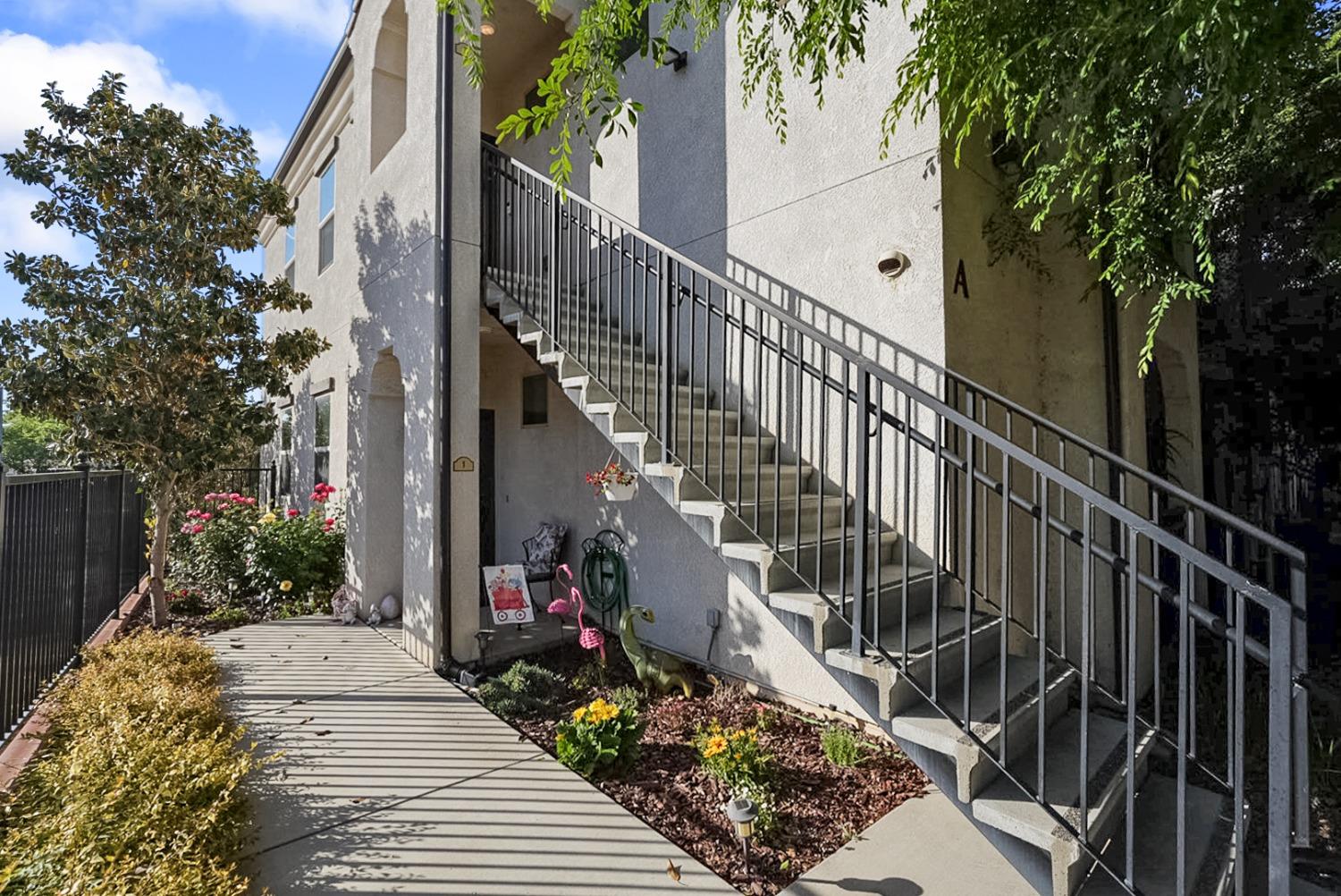 Detail Gallery Image 2 of 26 For 140 Ivy Ave #A5,  Patterson,  CA 95363 - 2 Beds | 2 Baths