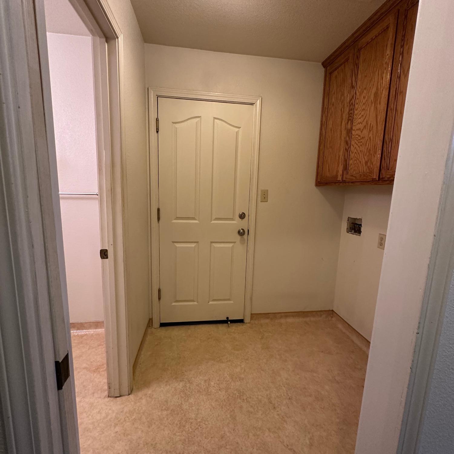 Detail Gallery Image 14 of 23 For 2316 Thaddeous Ct, Escalon,  CA 95320 - 3 Beds | 2/1 Baths