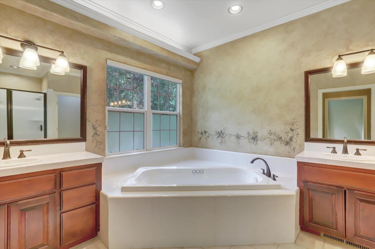Detail Gallery Image 47 of 99 For 12857 Chatsworth Ln, Grass Valley,  CA 95945 - 4 Beds | 4/1 Baths