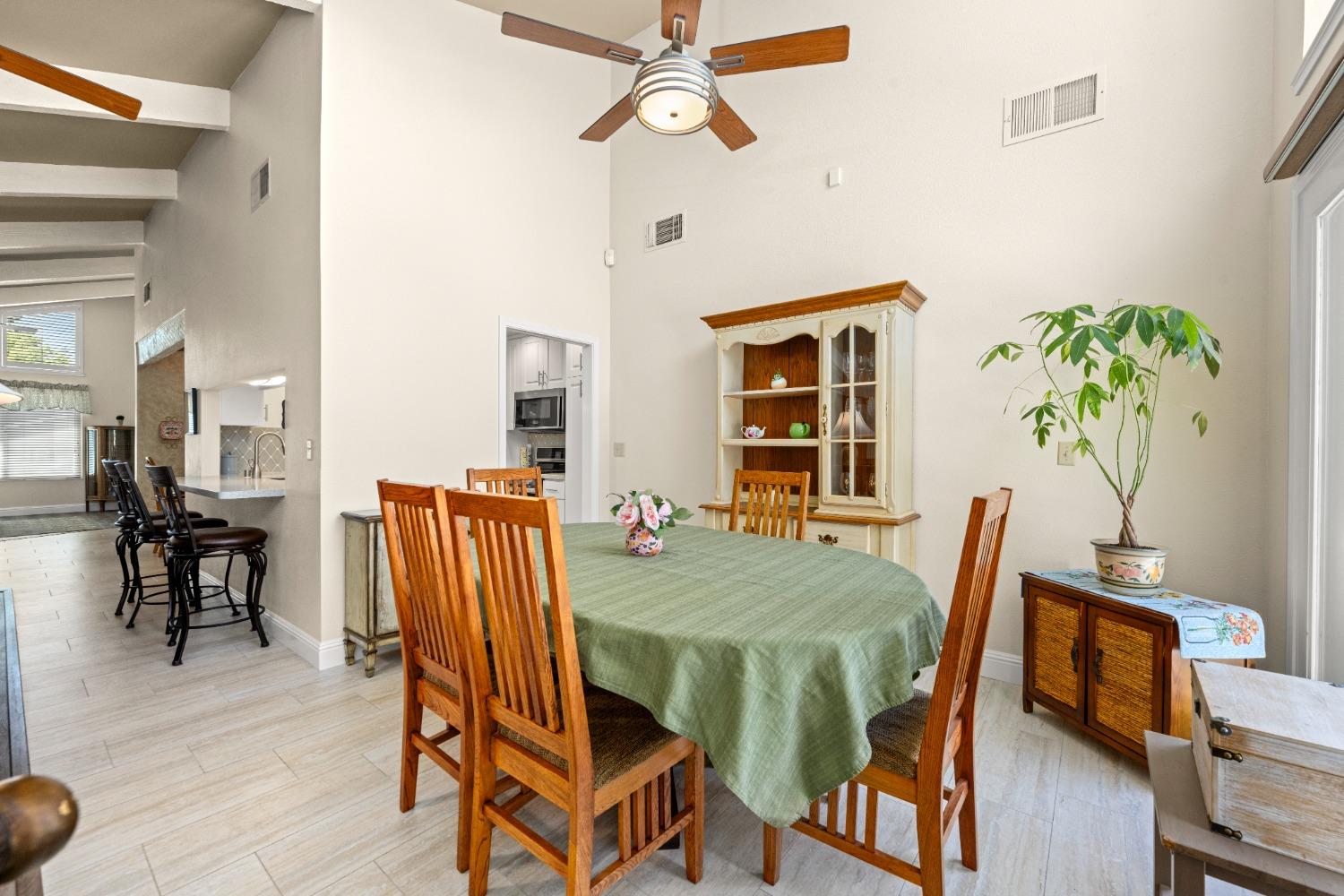 Detail Gallery Image 28 of 54 For 2659 Argolis Way, Sacramento,  CA 95826 - 3 Beds | 2 Baths