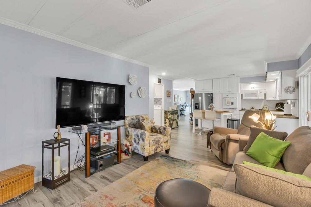 Detail Gallery Image 28 of 63 For 198 Shadowbrook Dr, Folsom,  CA 95630 - 2 Beds | 2 Baths