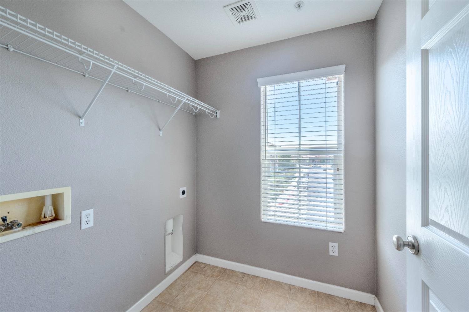 Photo #34: 225058374 Listing: Photo #34