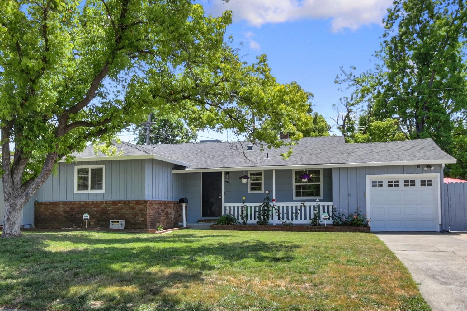 Detail Gallery Image 1 of 50 For 2920 Maison Way, Sacramento,  CA 95864 - 3 Beds | 1 Baths