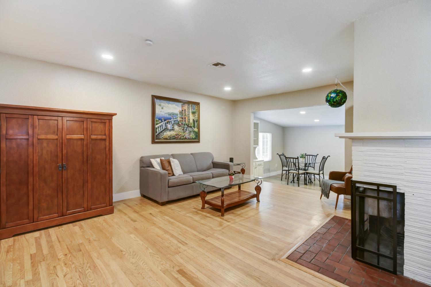 Detail Gallery Image 11 of 50 For 2920 Maison Way, Sacramento,  CA 95864 - 3 Beds | 1 Baths