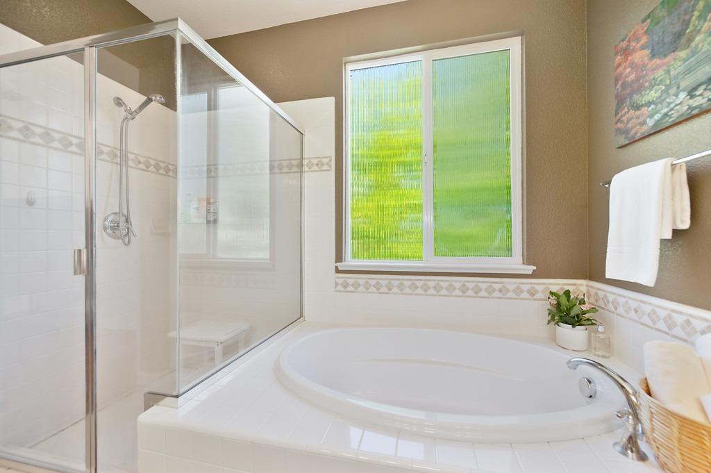 Detail Gallery Image 36 of 49 For 3532 Nouveau Way, Rancho Cordova,  CA 95670 - 4 Beds | 3 Baths