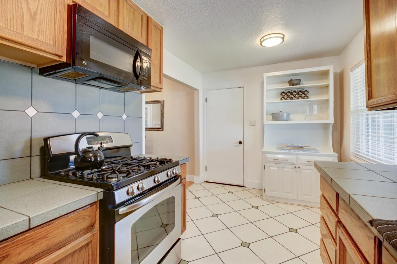 Detail Gallery Image 25 of 50 For 2920 Maison Way, Sacramento,  CA 95864 - 3 Beds | 1 Baths