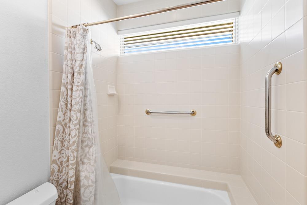 Detail Gallery Image 40 of 56 For 9608 Golf Course Ln, Elk Grove,  CA 95758 - 2 Beds | 2 Baths