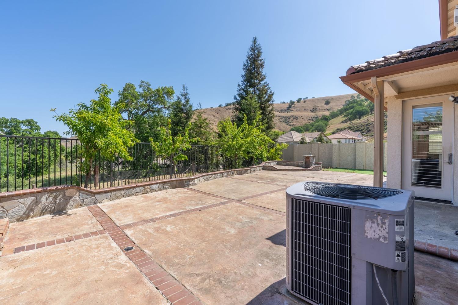 Detail Gallery Image 36 of 44 For 9015 Tee Box Ct, Patterson,  CA 95363 - 4 Beds | 3/1 Baths