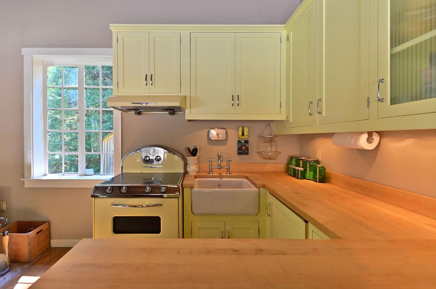 Detail Gallery Image 13 of 29 For 15435 Old Giannini Ranch Rd, Volcano,  CA 95685 - 1 Beds | 1 Baths