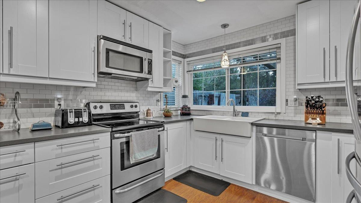 Detail Gallery Image 15 of 37 For 7251 Starflower Dr, Citrus Heights,  CA 95621 - 4 Beds | 2 Baths