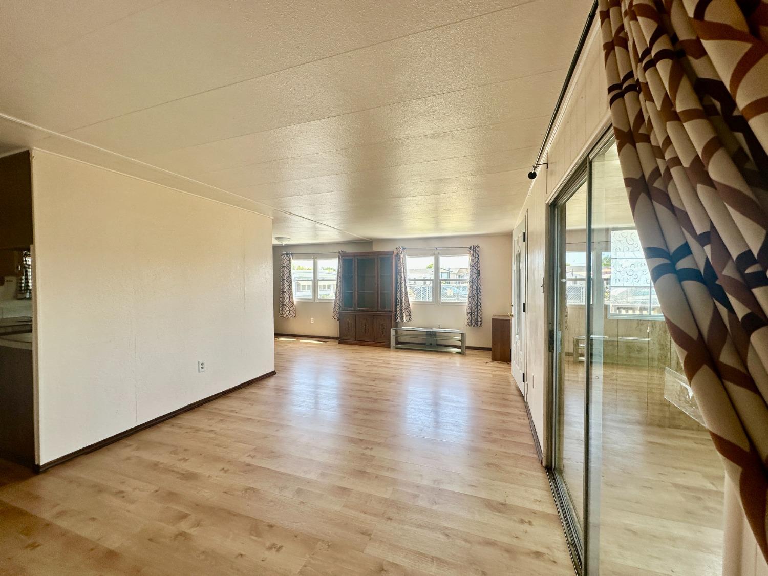 Detail Gallery Image 17 of 30 For 11662 Ham Ln, Lodi,  CA 95242 - 1 Beds | 1 Baths