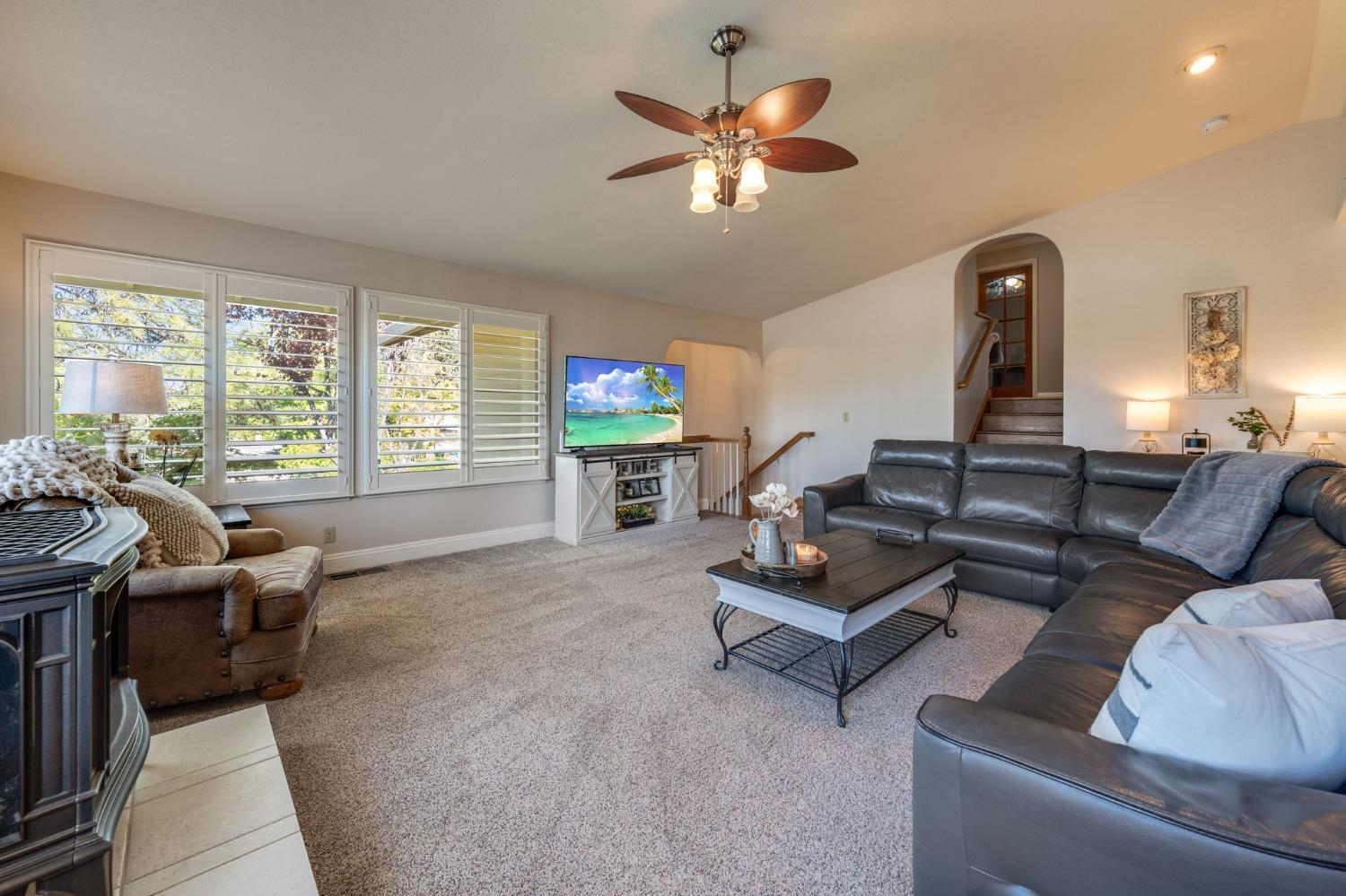 Camino Heights Drive, Camino, California image 7