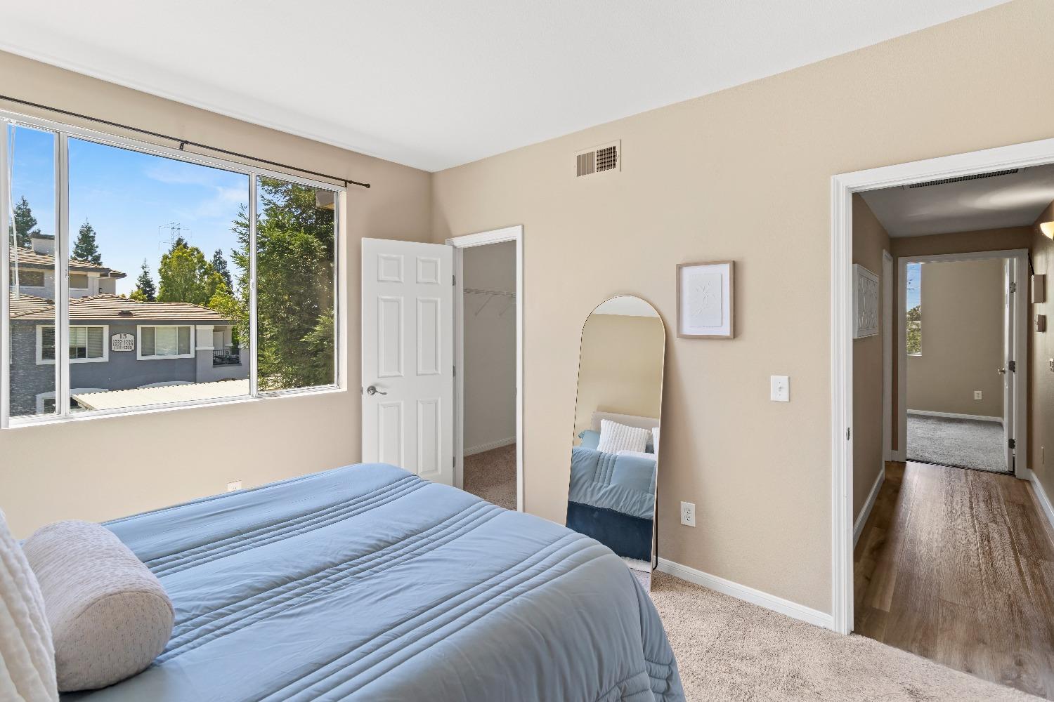 Photo #7: 225032863 Listing: Photo #7