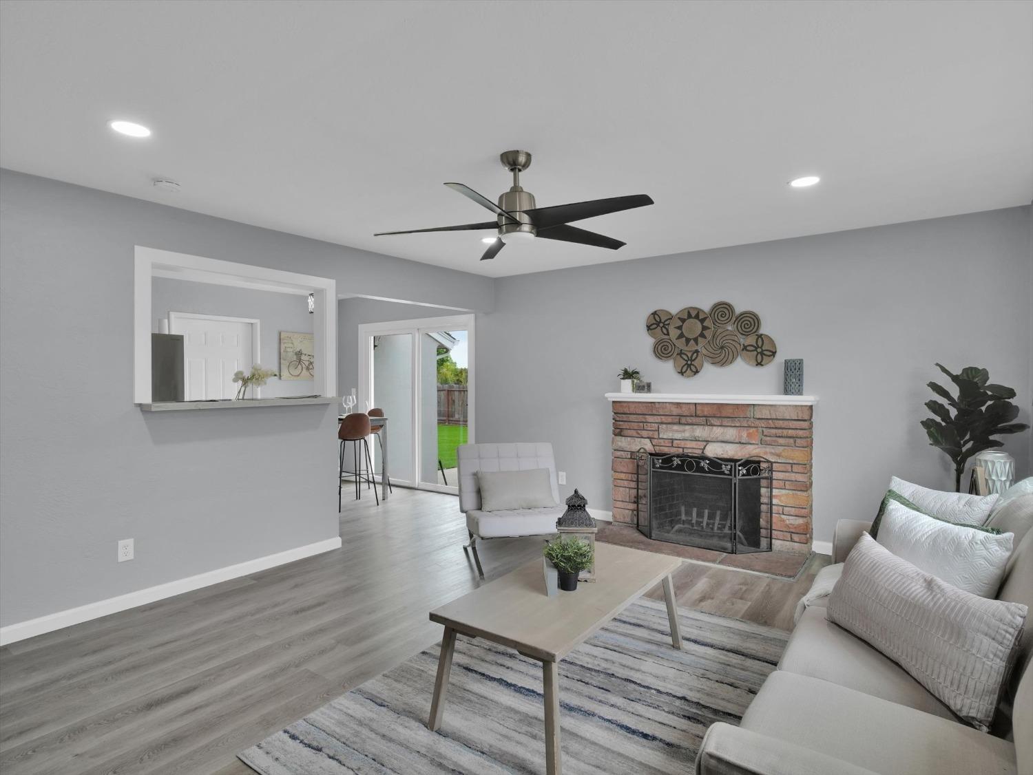 Pine Street, Manteca, California image 14