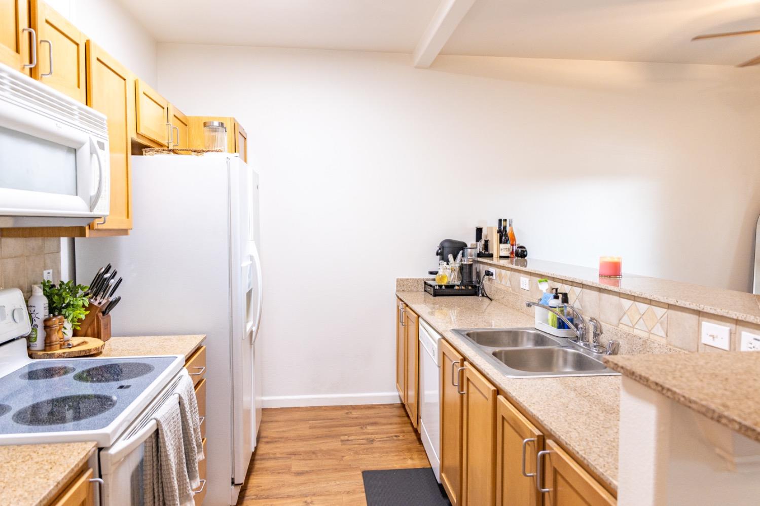 Photo #9: 225057802 Listing: Photo #9