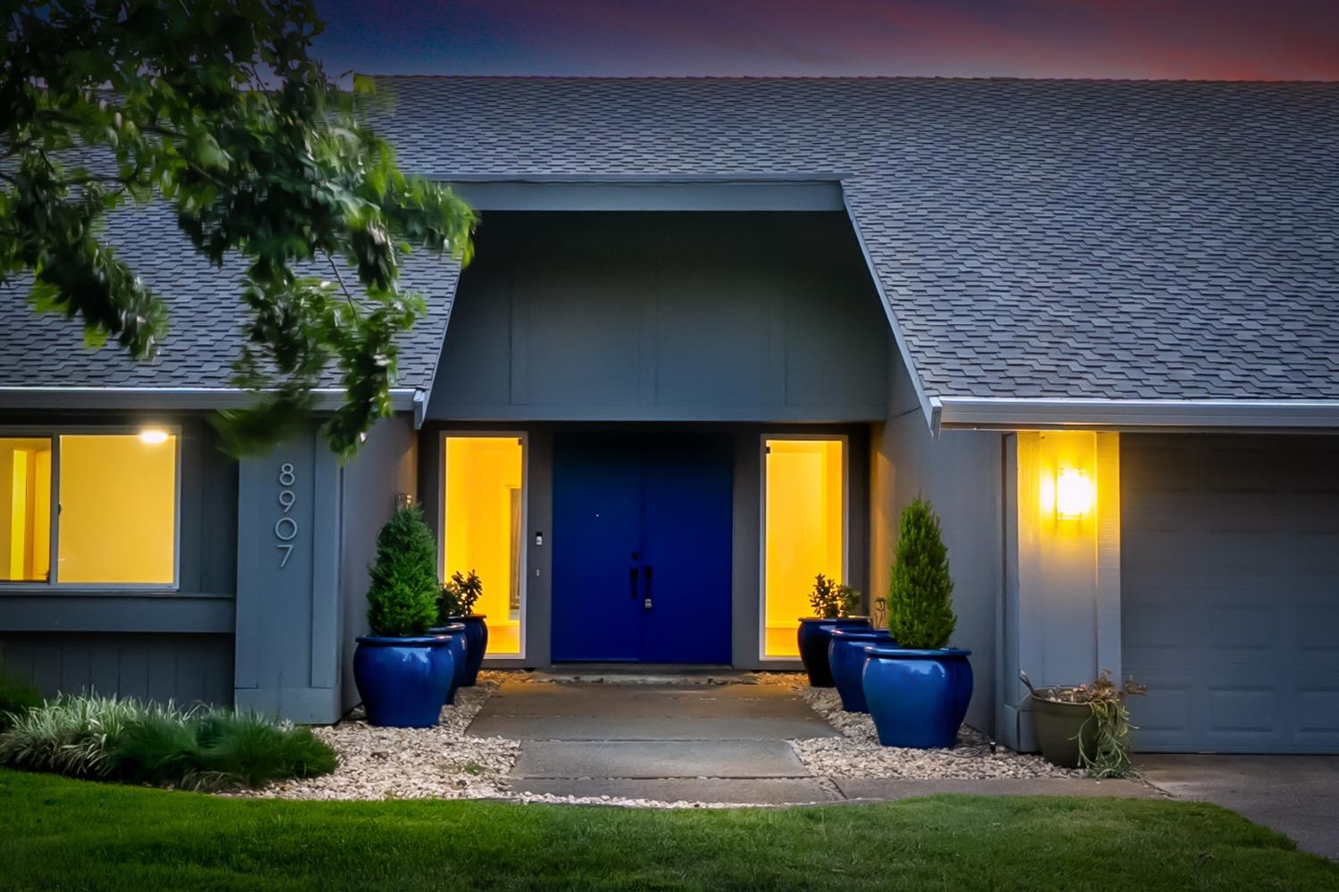 Detail Gallery Image 3 of 50 For 8907 Quail Hill Way, Fair Oaks,  CA 95628 - 3 Beds | 2 Baths