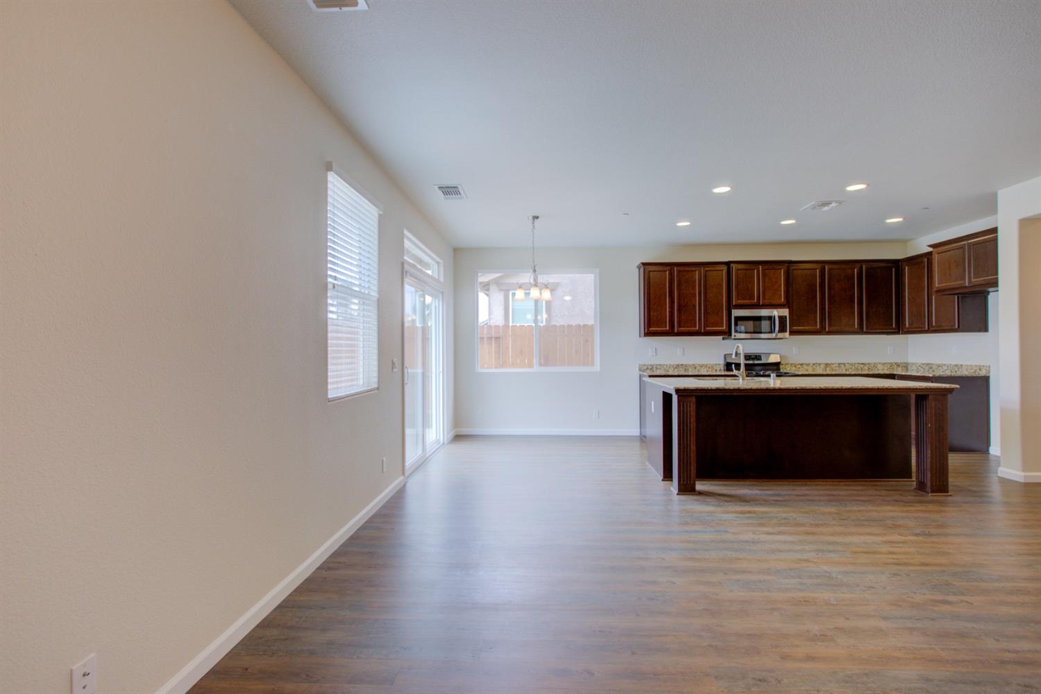 Detail Gallery Image 25 of 54 For 731 Big Ben Ct, Newman,  CA 95360 - 4 Beds | 2 Baths