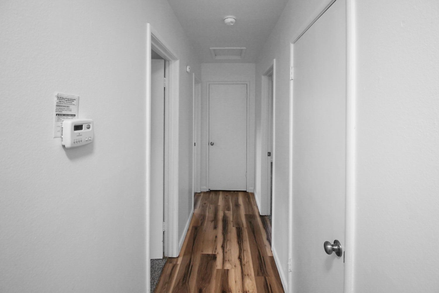 Detail Gallery Image 12 of 17 For 1321 Mount Vernon Dr, Modesto,  CA 95350 - 3 Beds | 2 Baths