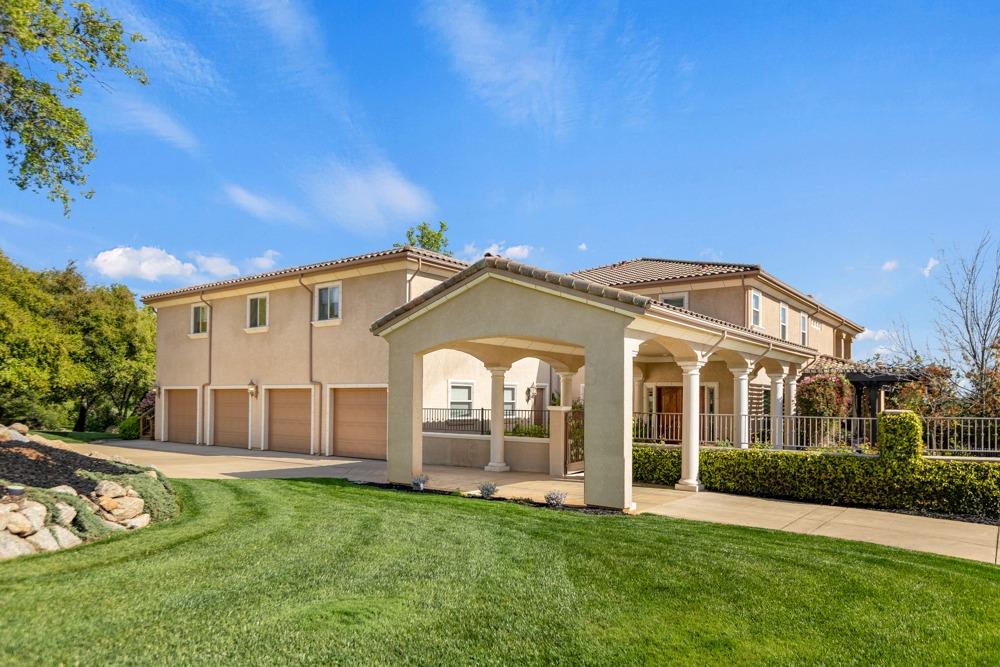 Detail Gallery Image 7 of 65 For 7543 Old Pear Hill Ln, Penryn,  CA 95663 - 5 Beds | 4/2 Baths