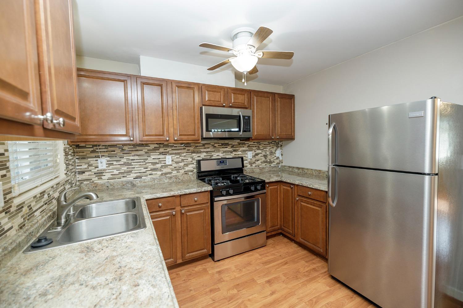 Detail Gallery Image 16 of 39 For 2700 Macdougal St #8,  Modesto,  CA 95350 - 2 Beds | 1 Baths