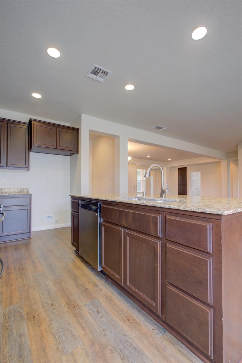 Detail Gallery Image 32 of 54 For 731 Big Ben Ct, Newman,  CA 95360 - 4 Beds | 2 Baths