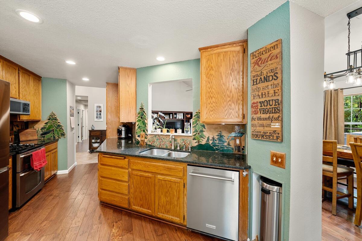 Detail Gallery Image 22 of 64 For 5844 Cold Springs Dr, Foresthill,  CA 95631 - 3 Beds | 3 Baths