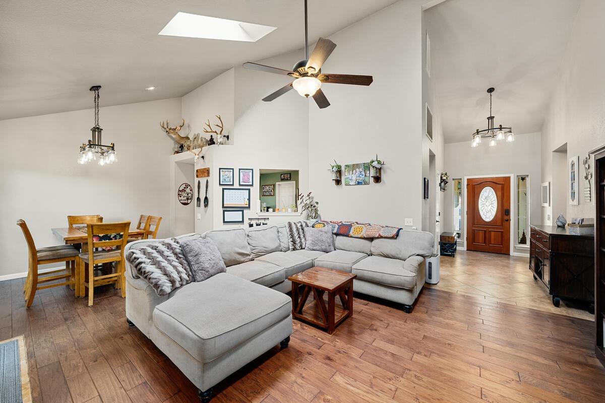 Detail Gallery Image 17 of 64 For 5844 Cold Springs Dr, Foresthill,  CA 95631 - 3 Beds | 3 Baths