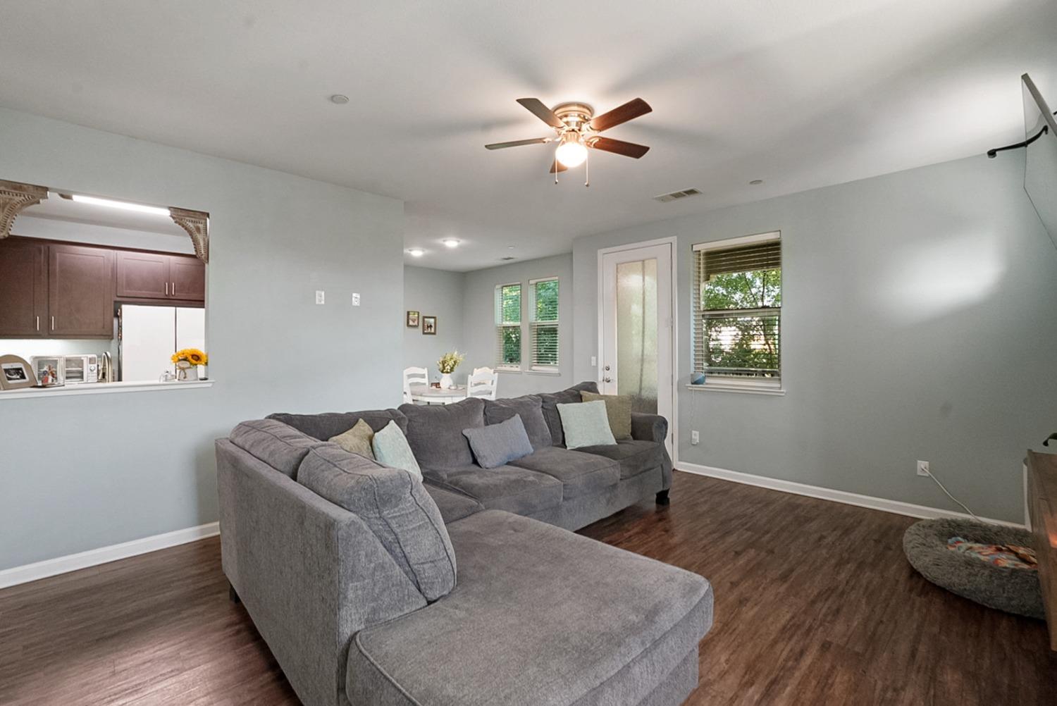 Detail Gallery Image 4 of 26 For 140 Ivy Ave #A5,  Patterson,  CA 95363 - 2 Beds | 2 Baths