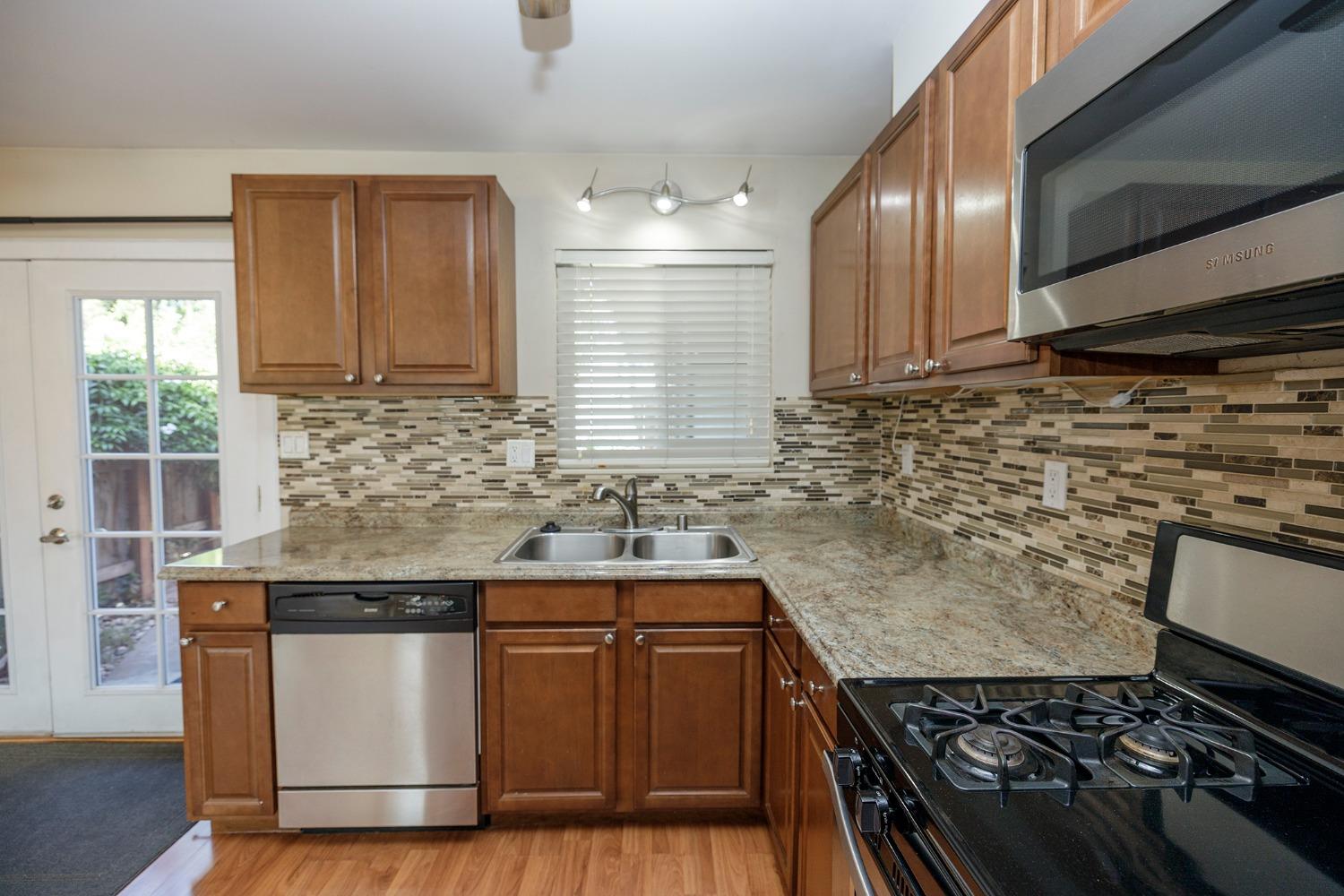 Detail Gallery Image 17 of 39 For 2700 Macdougal St #8,  Modesto,  CA 95350 - 2 Beds | 1 Baths