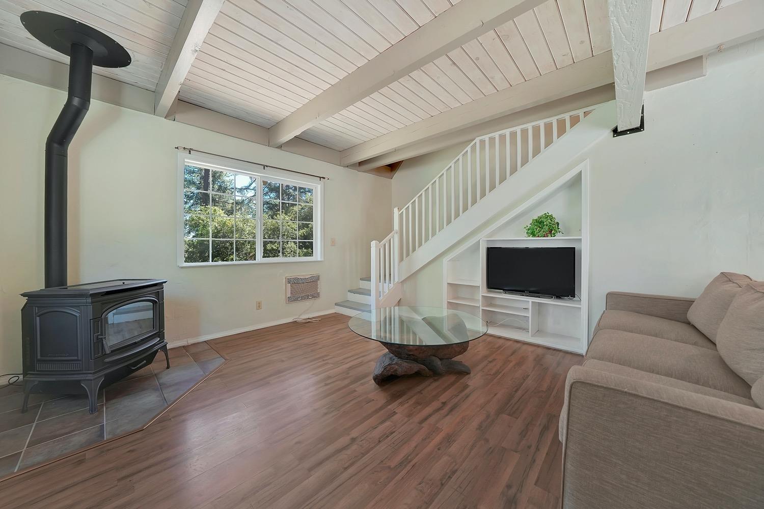 Detail Gallery Image 7 of 42 For 14178 Marc Dr, Pine Grove,  CA 95665 - 3 Beds | 1/1 Baths
