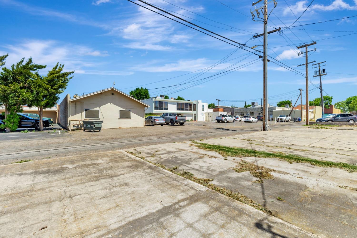 Detail Gallery Image 42 of 42 For 522 K St, Los Banos,  CA 93635 - 3 Beds | 1 Baths