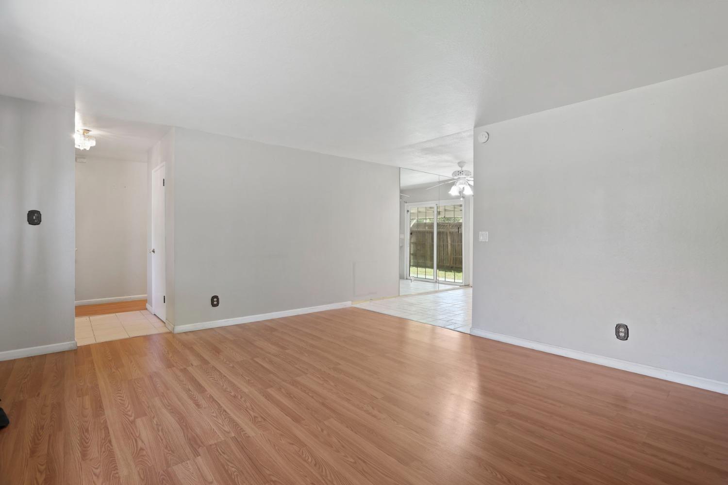 Detail Gallery Image 13 of 40 For 133 S Carroll Ave, Stockton,  CA 95215 - 3 Beds | 2 Baths
