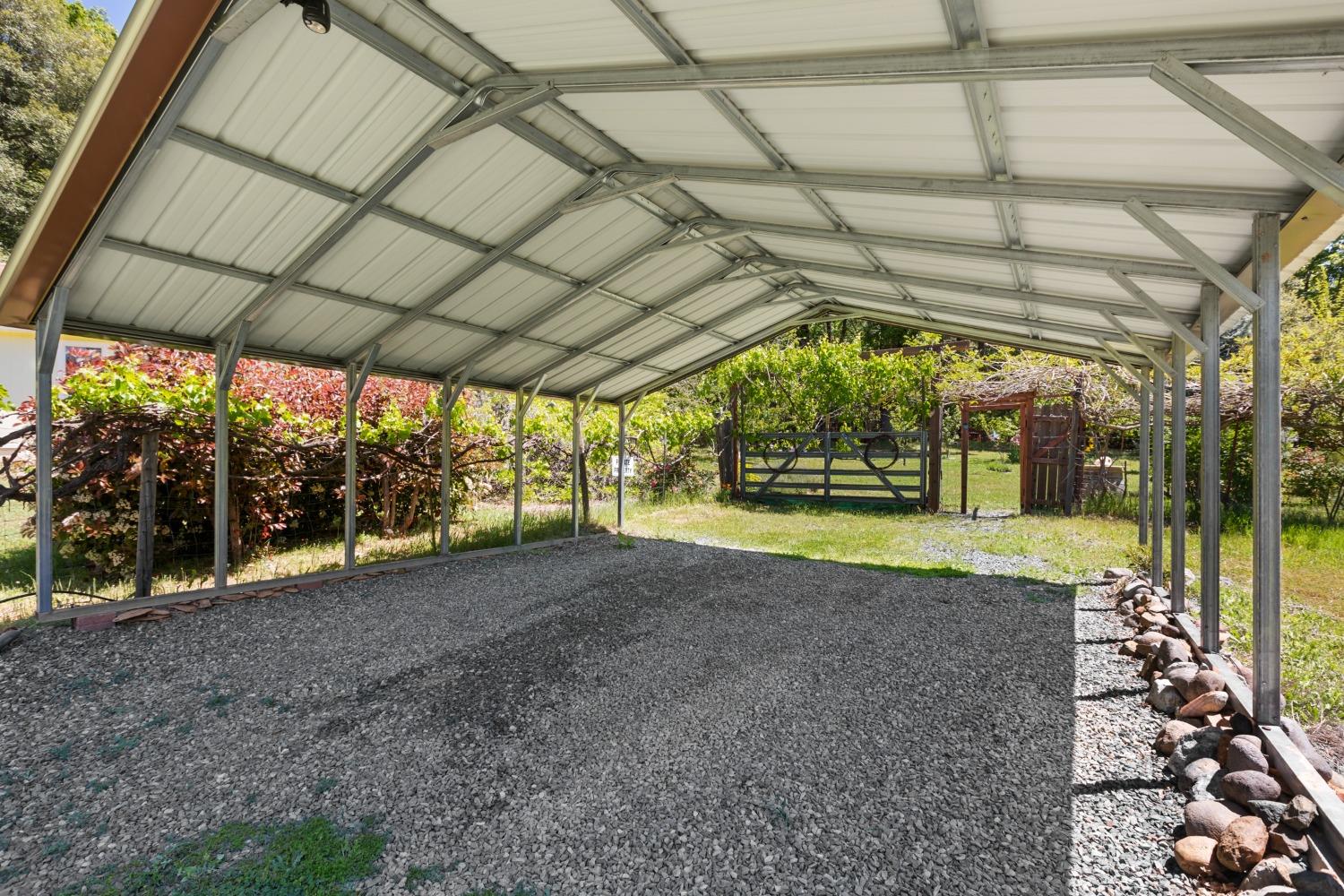 Detail Gallery Image 25 of 28 For 129 Snead Road, West Point,  CA 95255 - 1 Beds | 1 Baths
