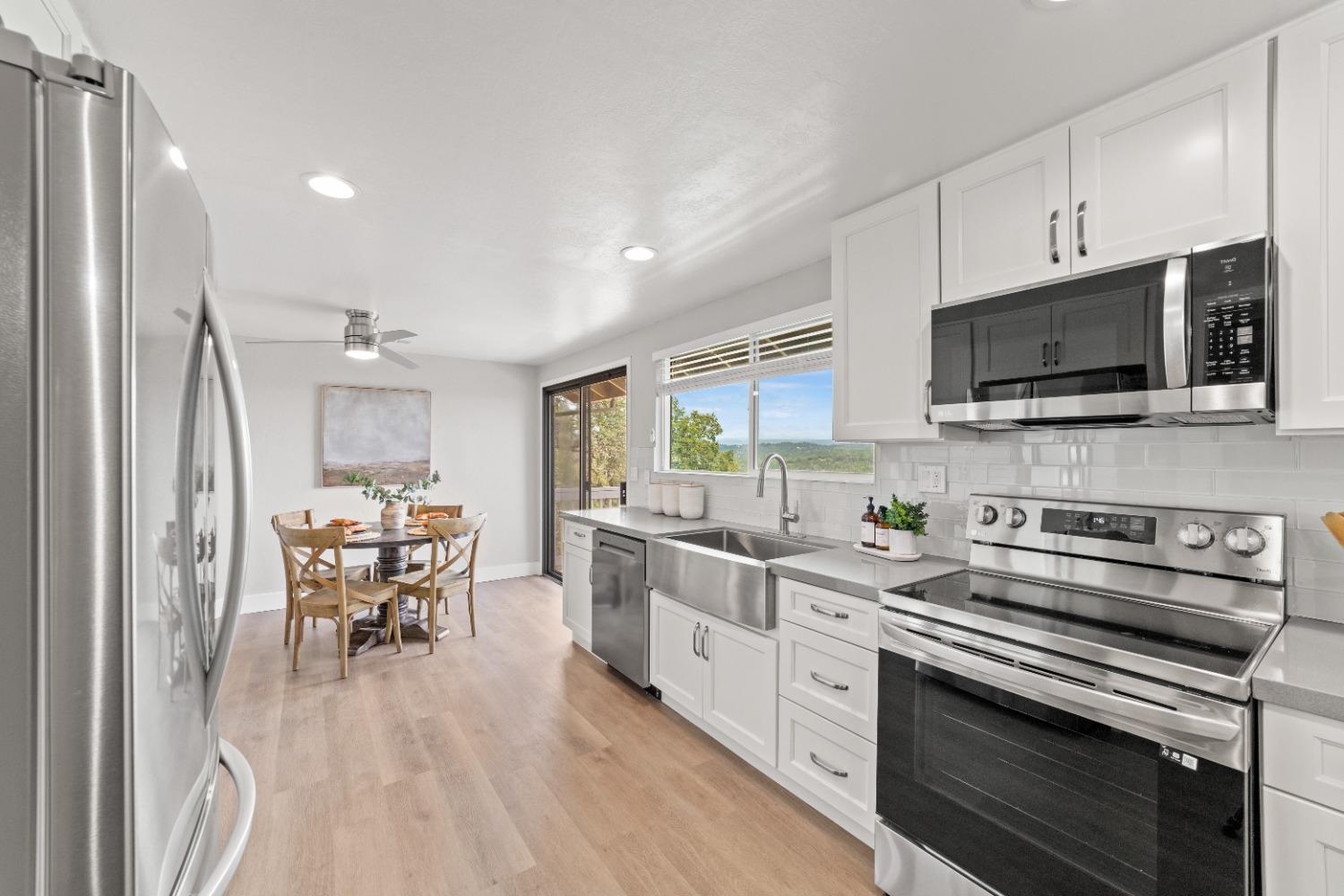 Detail Gallery Image 11 of 99 For 6825 Monitor Ct, El Dorado,  CA 95623 - 5 Beds | 3 Baths
